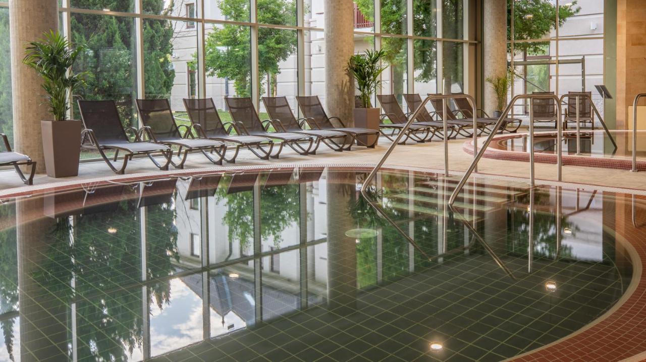 Greenfield Hotel Golf & Spa Bük 外观 照片