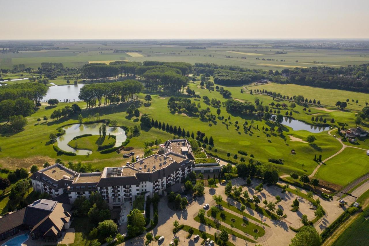 Greenfield Hotel Golf & Spa Bük 外观 照片