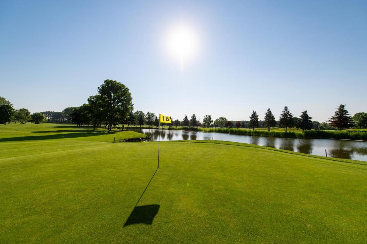 Greenfield Hotel Golf & Spa Bük 外观 照片