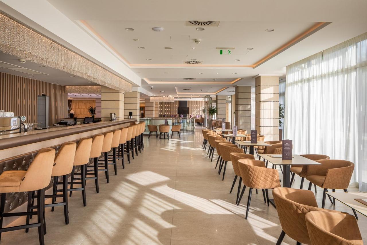 Greenfield Hotel Golf & Spa Bük 外观 照片