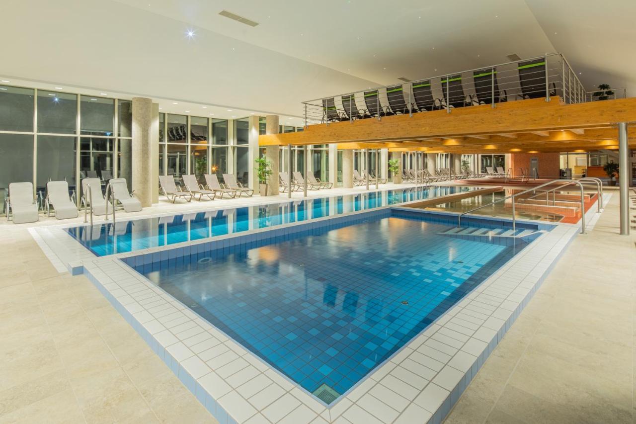 Greenfield Hotel Golf & Spa Bük 外观 照片