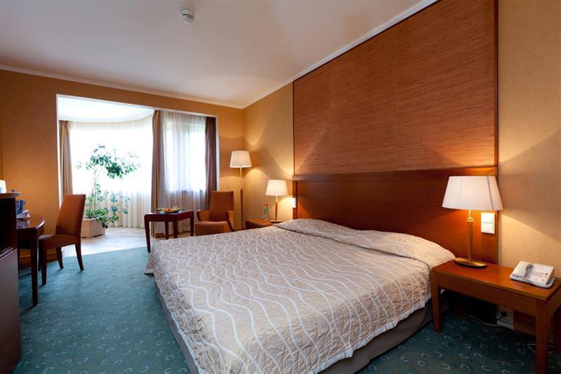 Greenfield Hotel Golf & Spa Bük 外观 照片