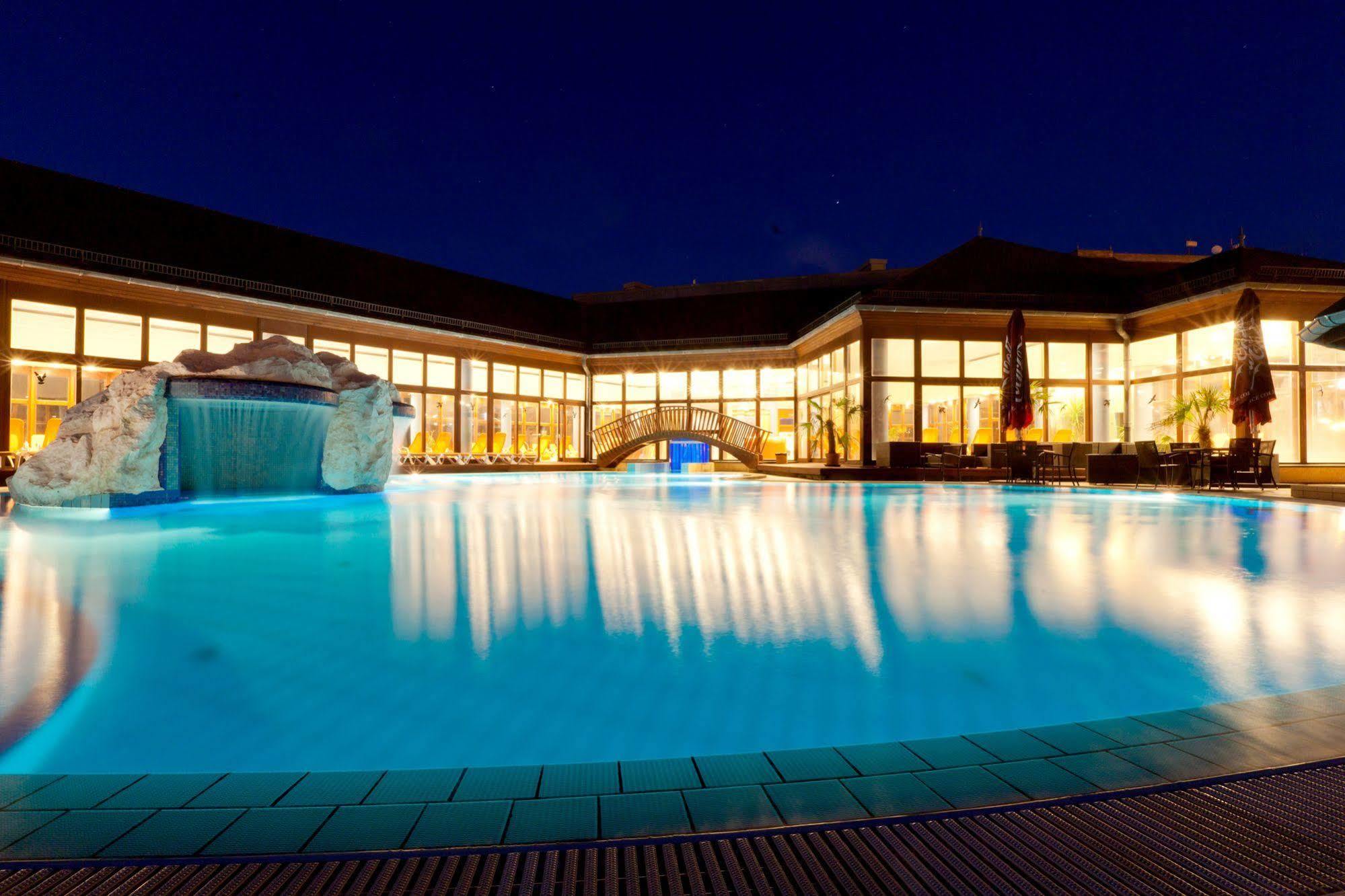 Greenfield Hotel Golf & Spa Bük 外观 照片